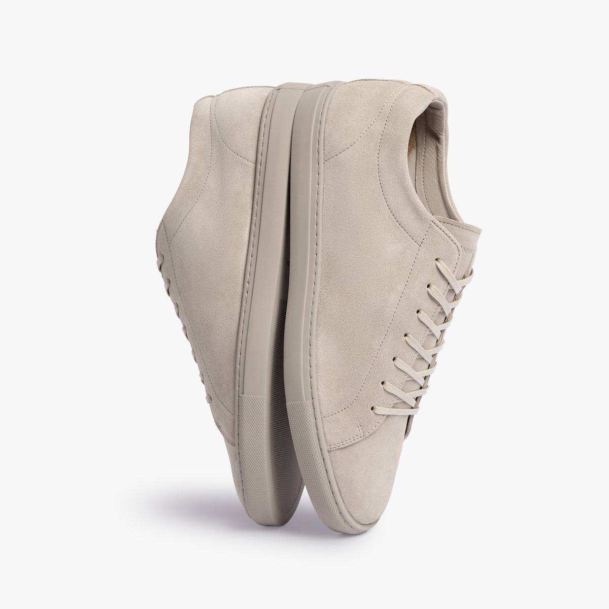 Relaxed Sneaker Triple Earth Suede