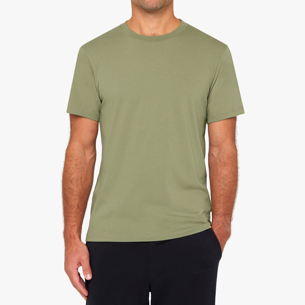 Uniform Standard Men's organic cotton minimalist t-shirt in Green