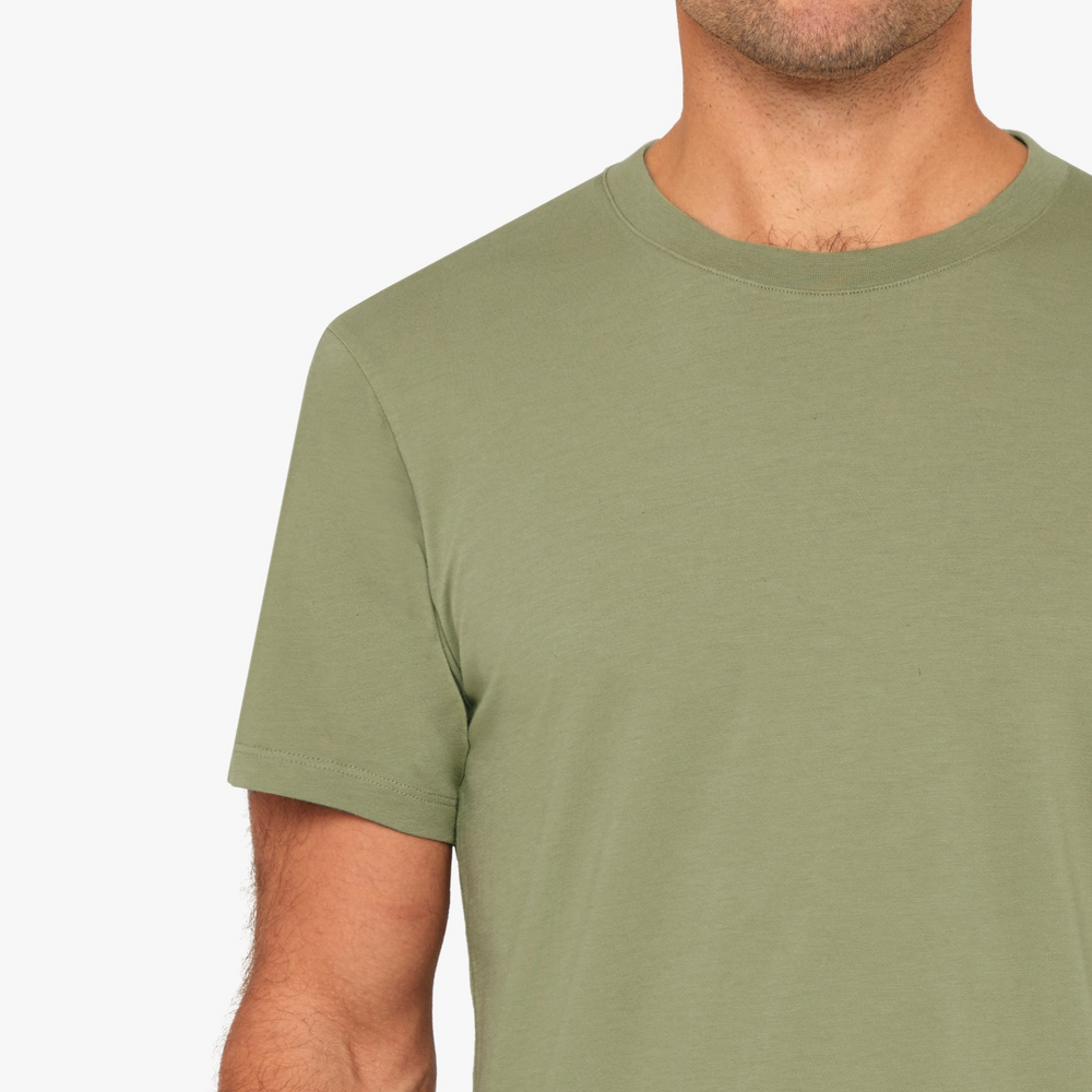 Uniform Standard Men's organic cotton minimalist t-shirt in Green