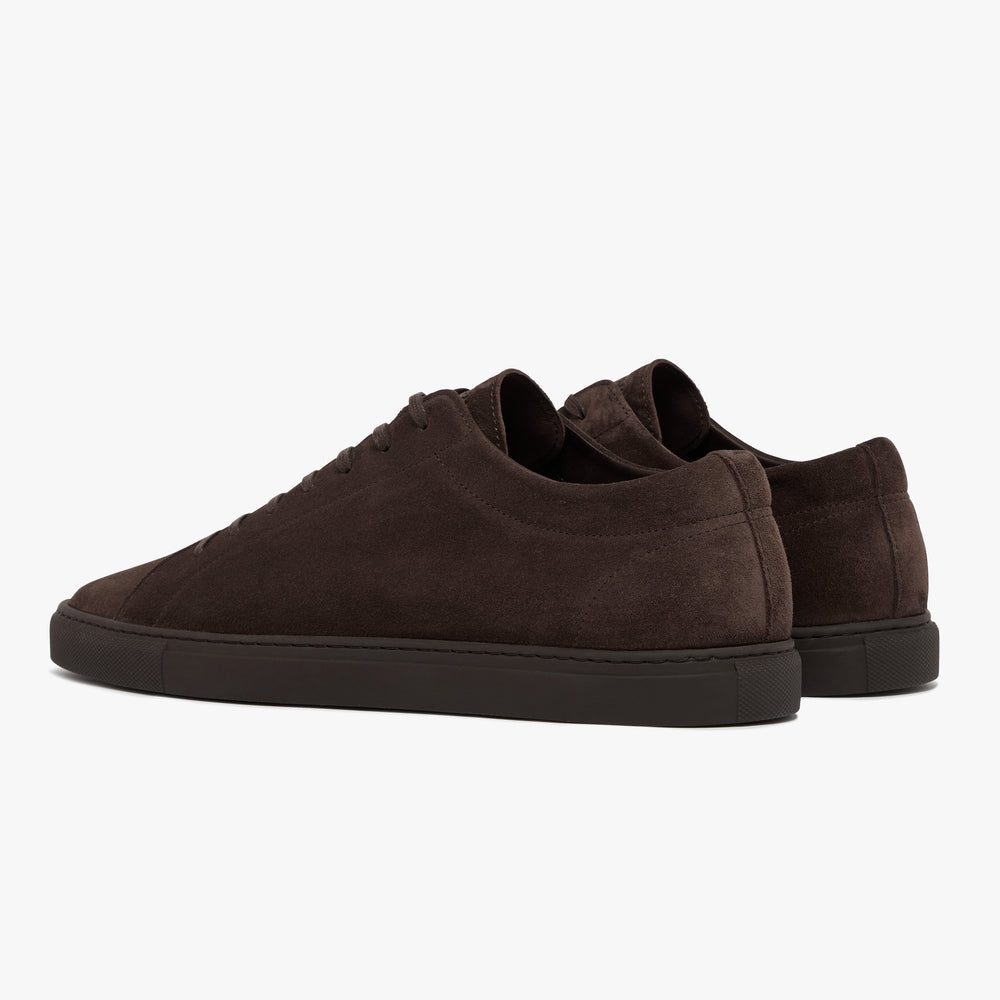 Men's Relaxed Sneaker Triple Chocolate heel and tongue detail