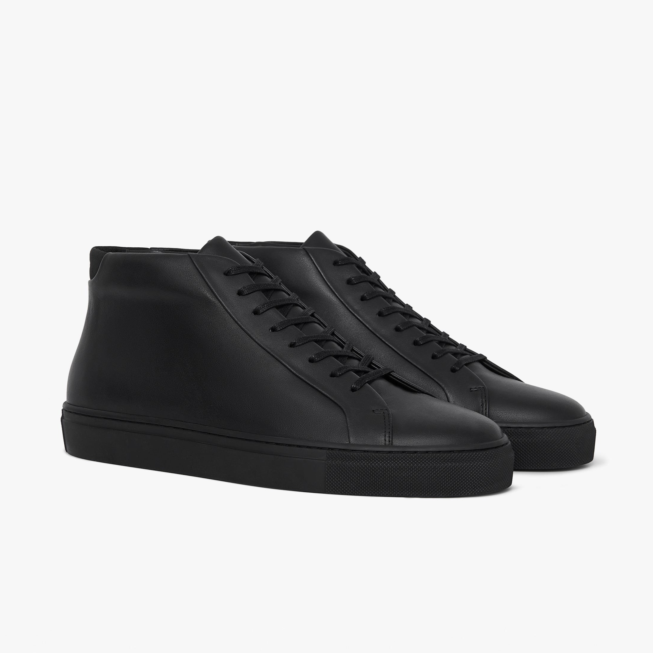 Series 4 Triple Black Leather Mens