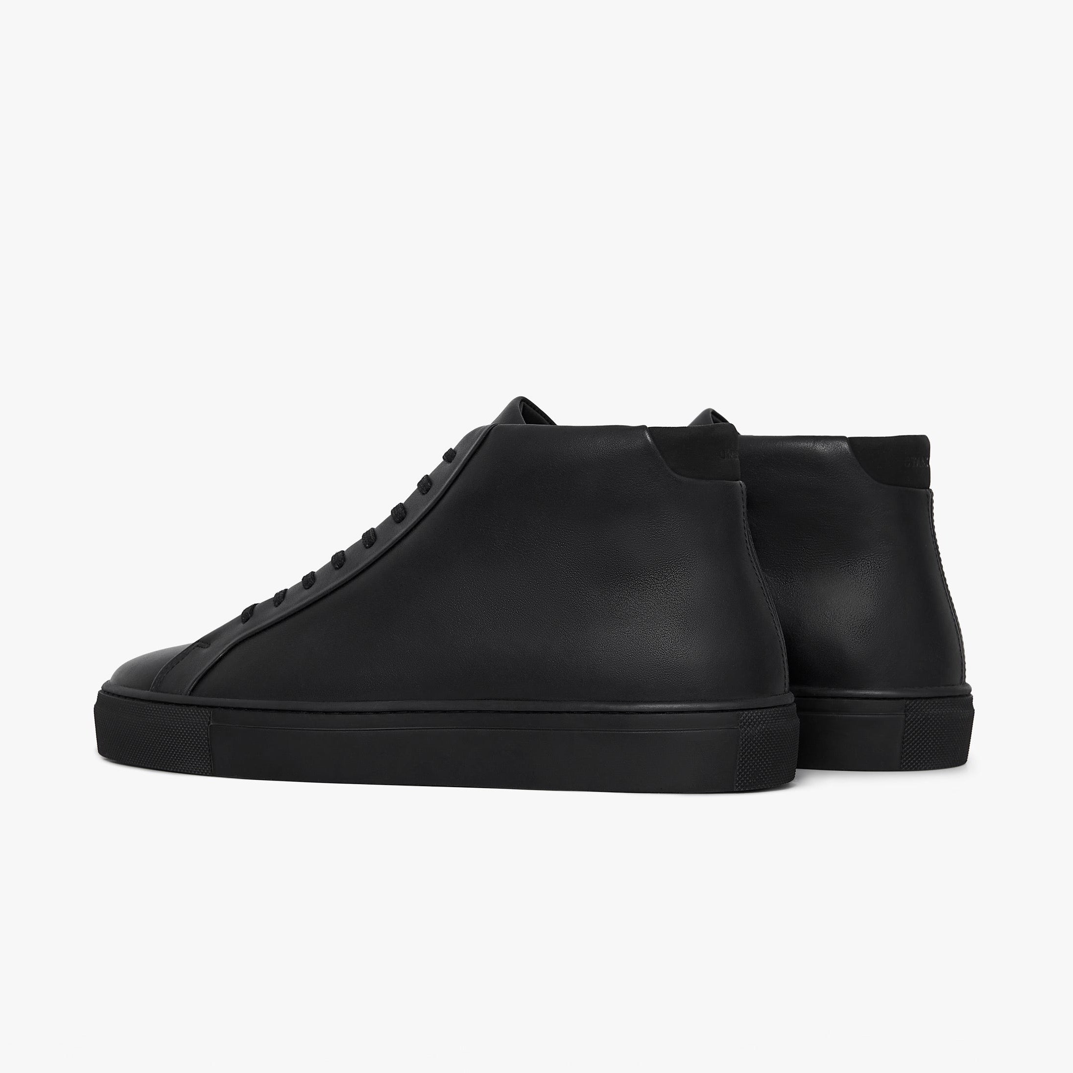 Series 4 Triple Black Leather Mens