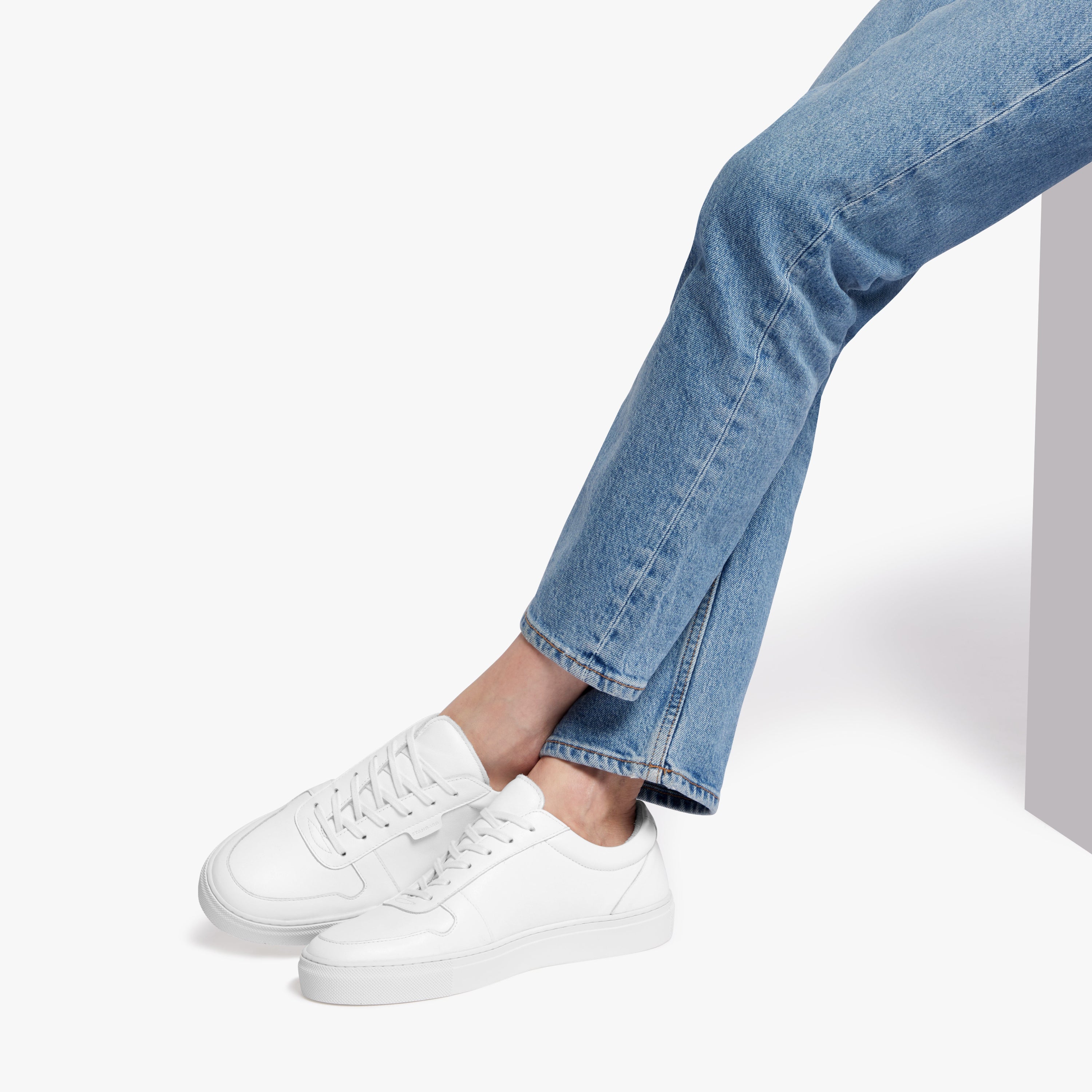Series 6 Triple White Leather Womens