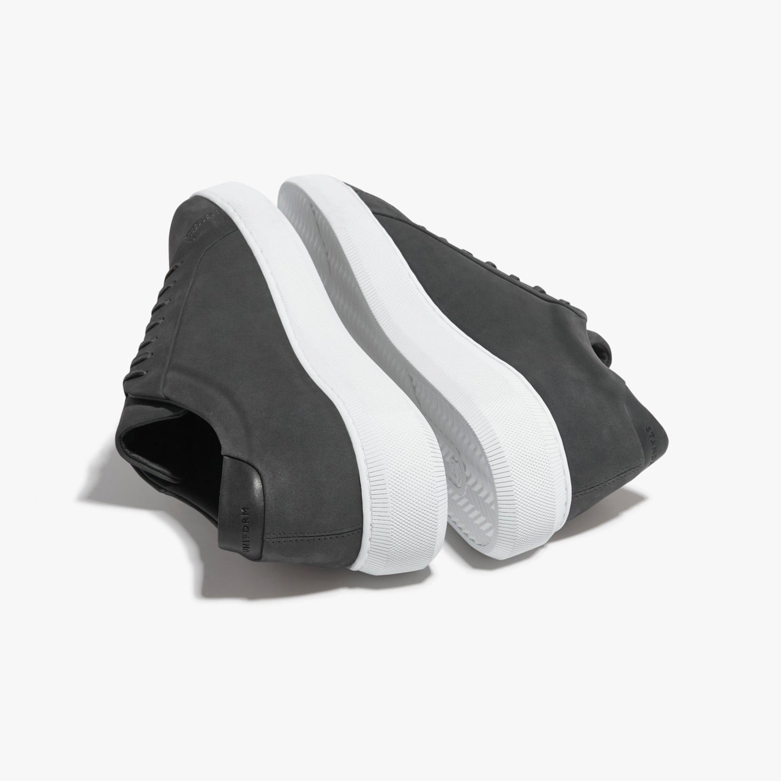 Series 8 Double Iron Nubuck Mens