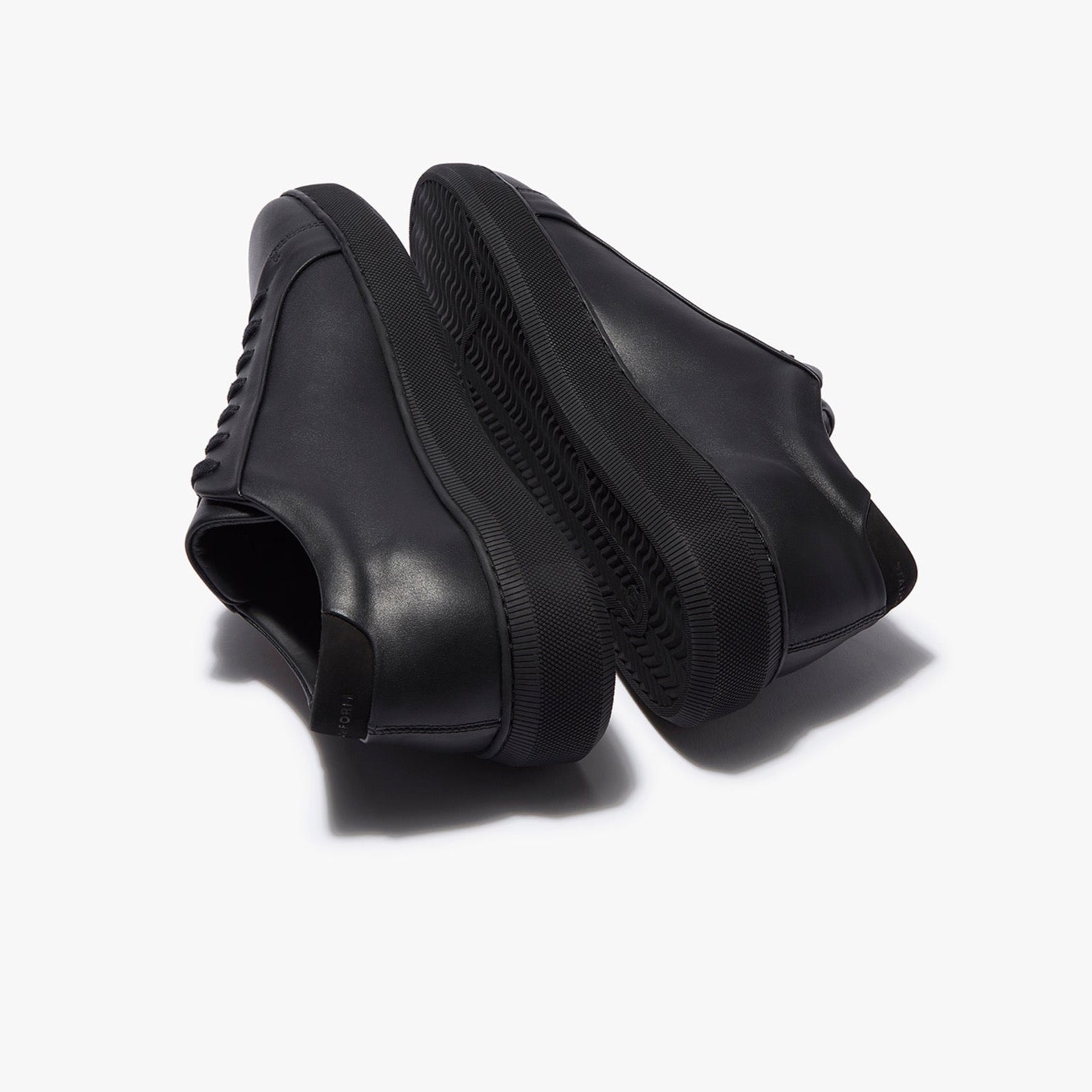 Series 8 Triple Black Leather Mens