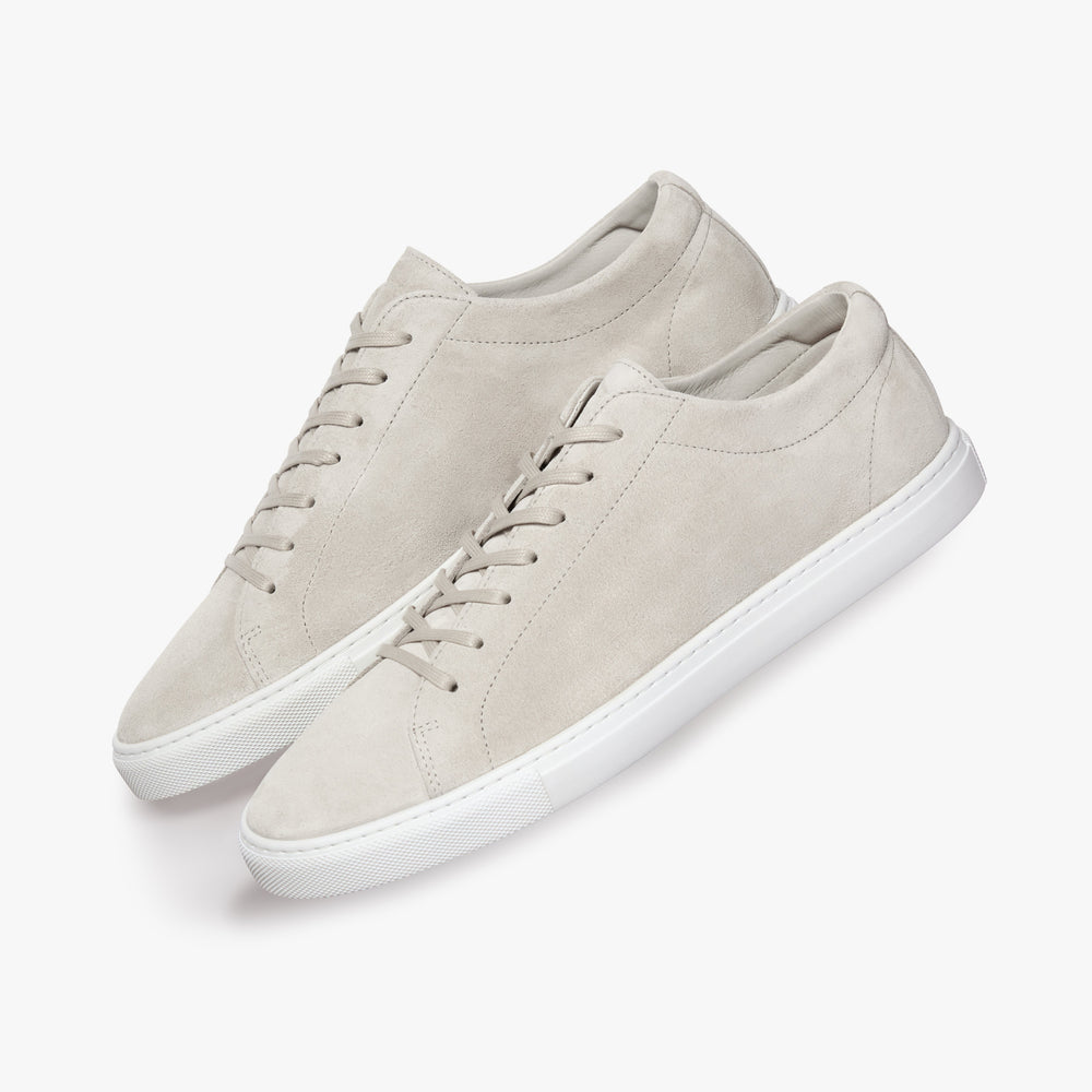 Uniform Standard Relaxed Sneaker Oyster Suede close up