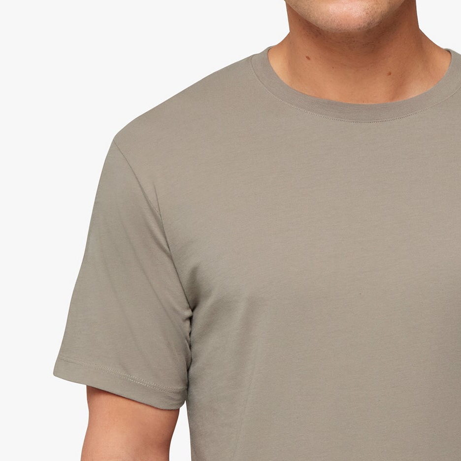 Uniform Standard Men's organic cotton minimalist t-shirt in Brown
