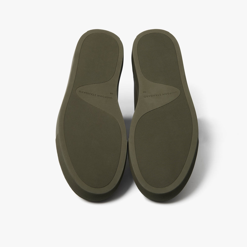 Uniform Standard Men's Series 1 minimalist leather sneaker in Green handcrafted in Portugal