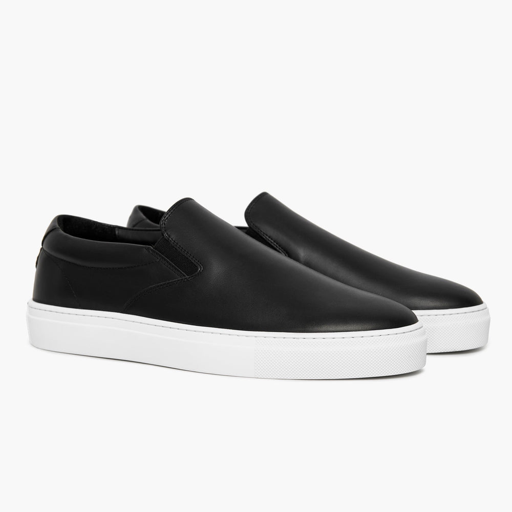 Uniform Standard Men's Series 2 minimalist leather sneaker in Black handcrafted in Portugal