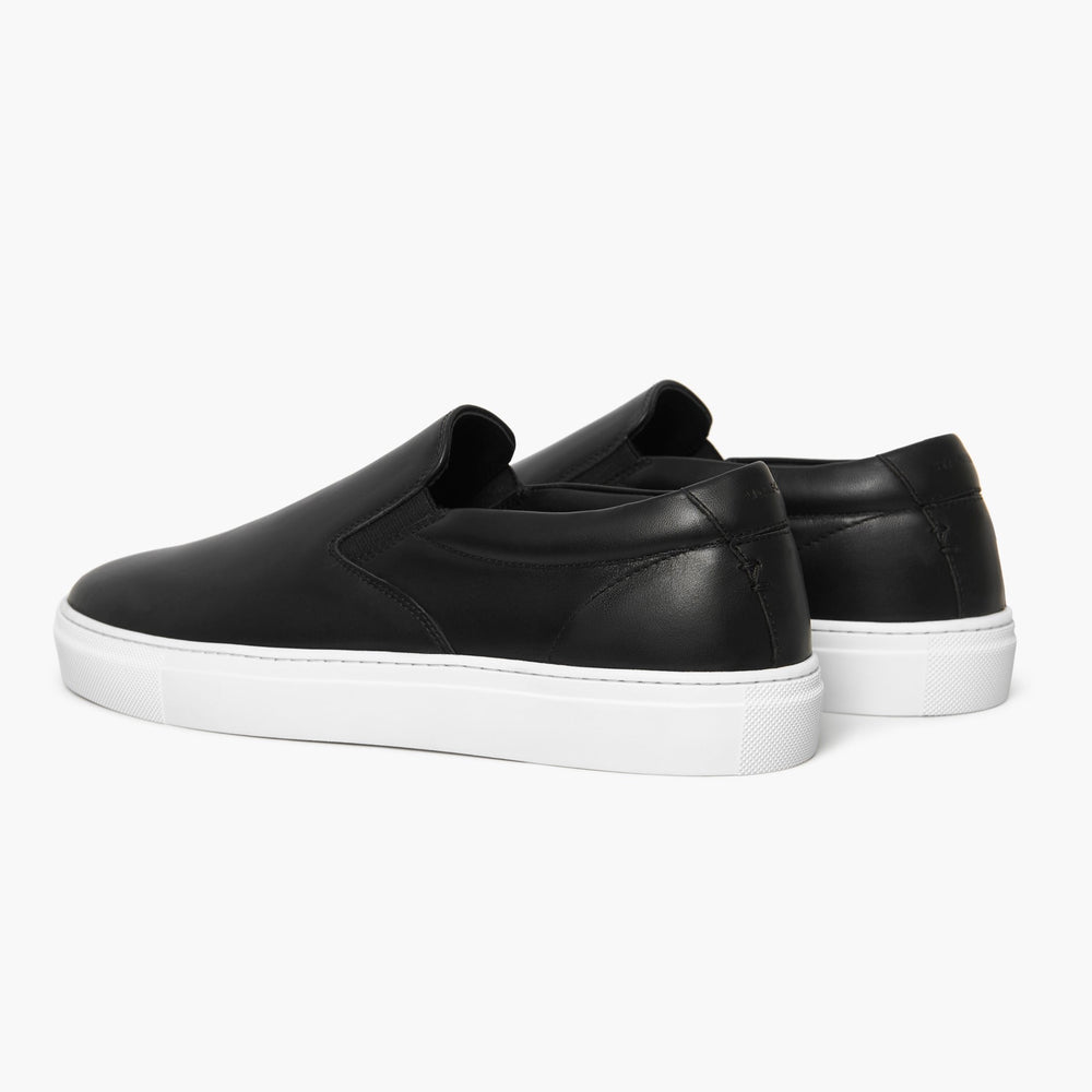 Uniform Standard Men's Series 2 minimalist leather sneaker in Black handcrafted in Portugal